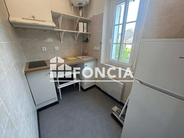 Studio location à Le Jas, Le Revest-les-Eaux