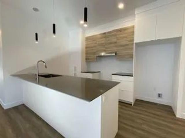 Apartment for rent in Jacques-cartier, Quebec