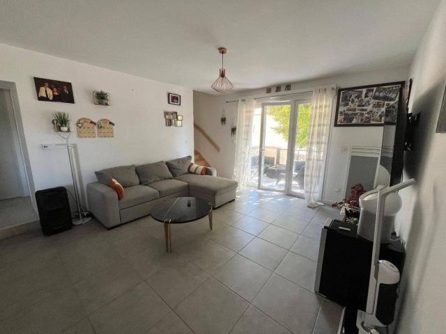 Appartement location à Le Village, Oytier-Saint-Oblas