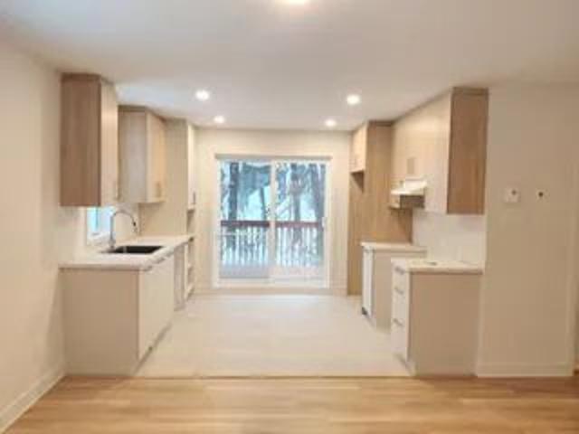 Apartment for rent in Domaine-du-Lac-Opéra, Saint-Calixte