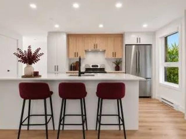 Apartment for rent in D'autray, Quebec