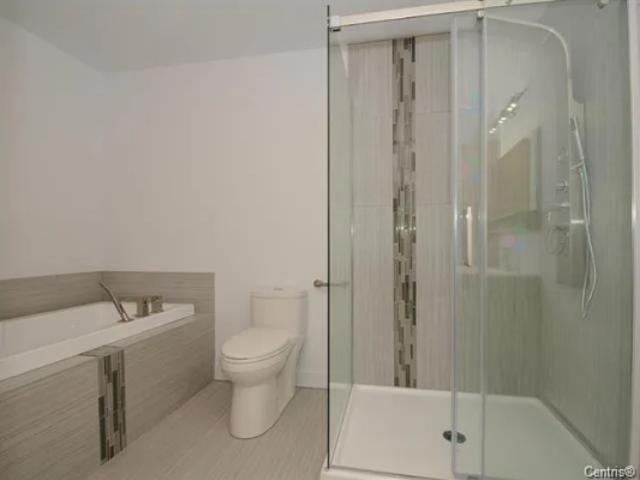 Apartment for rent in Saint-Hubert, Longueuil