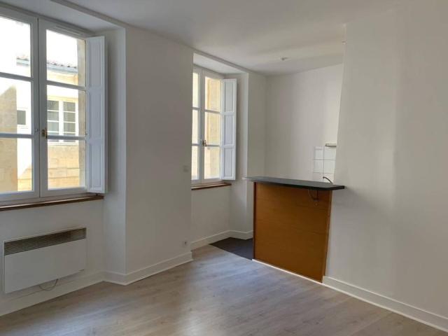 Studio location à Bordeaux, Port de la Lune, Bordeaux