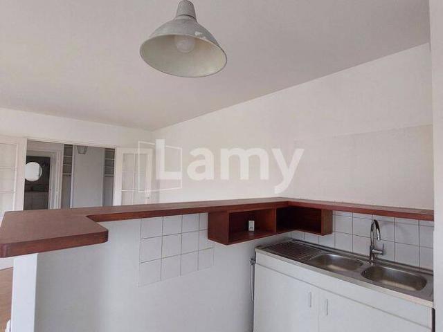 Appartement location à La Fosse aux Bœufs - Ouest, Arpajon