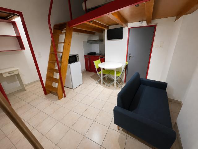 Studio location à Nîmes