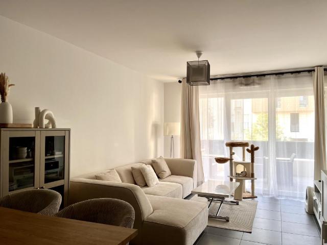 Appartement vente à Les Constellations, Juvignac