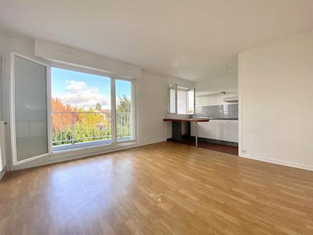 Studio vente à Noisy-le-grand, Coteaux
