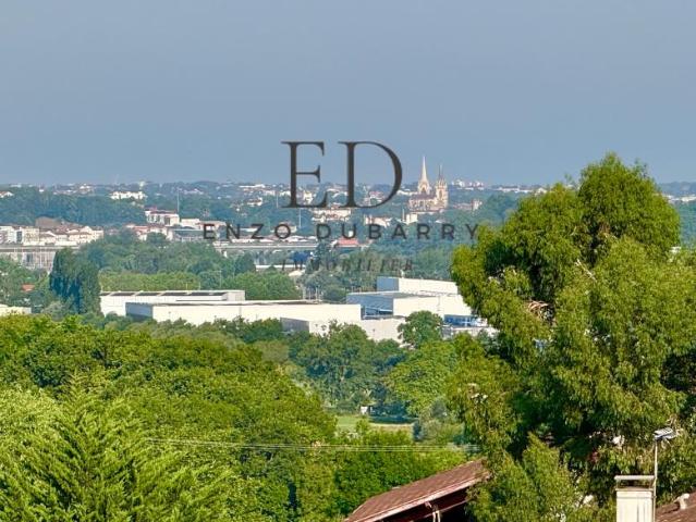 Appartement vente à Bayonne, Lahonce
