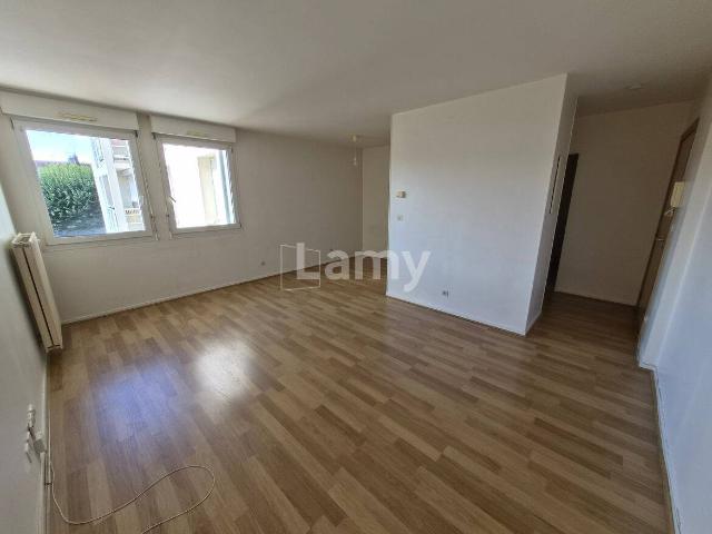 Studio location à Collemiers, Yonne