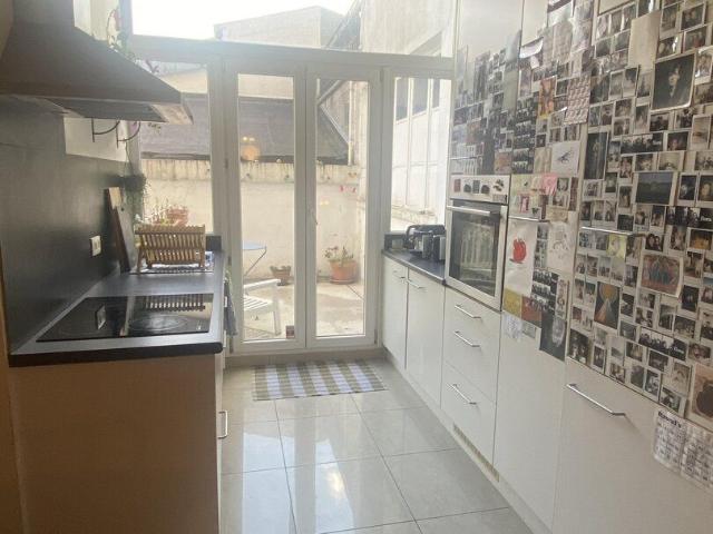 Kot location à Saint-Gilles - Sint-Gillis, Brussel-Hoofdstad - Bruxelles-Capitale