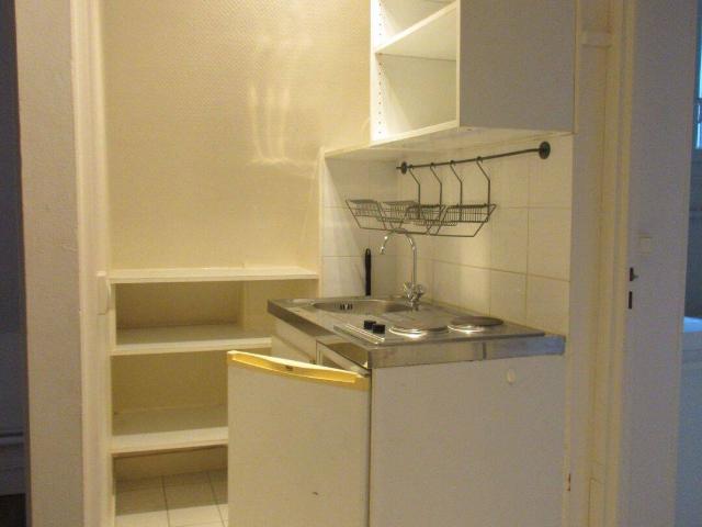 Studio location à Paris 16e Arrondissement, Paris
