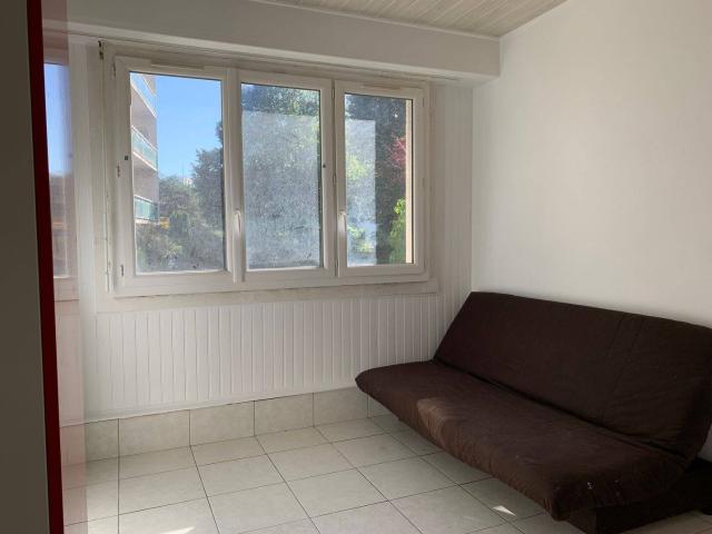 Studio location à Résidence le Debuche, Ville-d'Avray