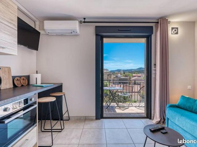 Appartement vente à Arrondissement de Toulon, Le Lavandou