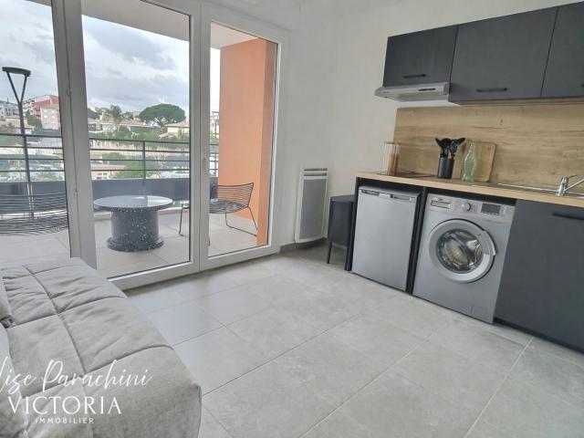 Appartement vente à Arrondissement de Toulon, Hyères