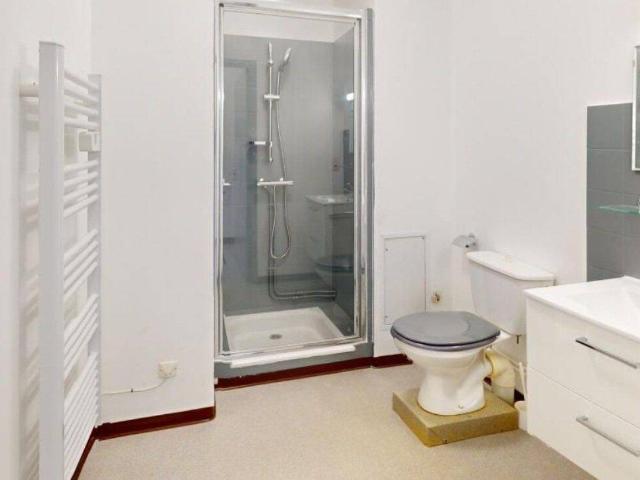 Studio location à Saint-Amans, Salmiech