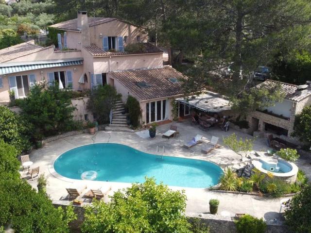 Appartement location à Écusson, Nîmes