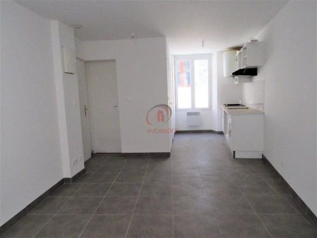 Appartement location à Arrondissement de Toulon, Signes