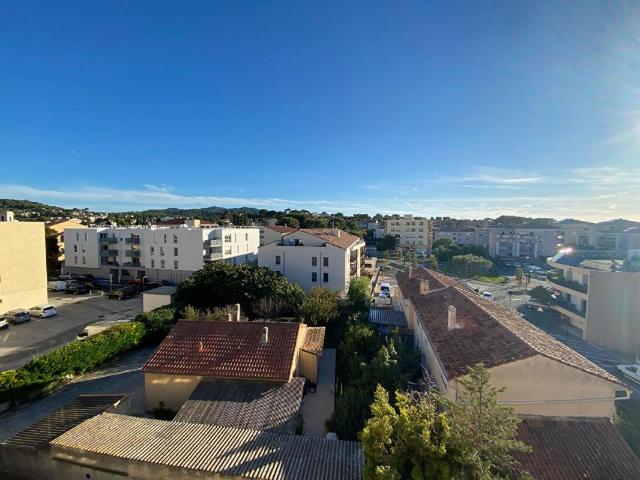 Appartement location à Arrondissement de Toulon, Six-fours-les-plages