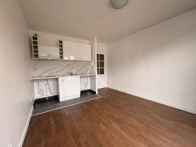 Studio location à Châtillon, Hauts-de-Seine