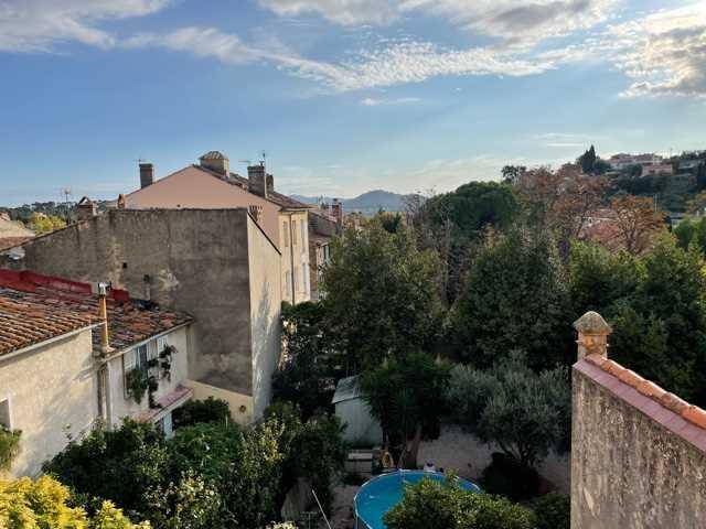 Appartement location à Arrondissement de Toulon, Ollioules