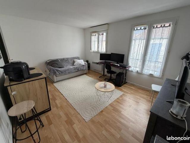 Appartement vente à Rambouillet, Voisins-le-bretonneux