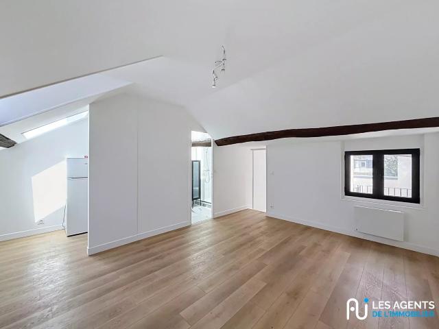 Appartement vente à Parking Place du Martroi, Orléans