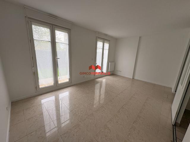 Appartement vente à Rambouillet, Voisins-le-bretonneux