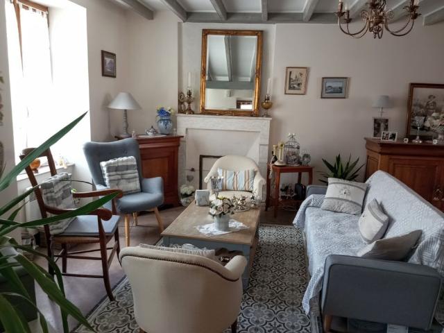 Appartement location à Parthenay, Assais-les-jumeaux