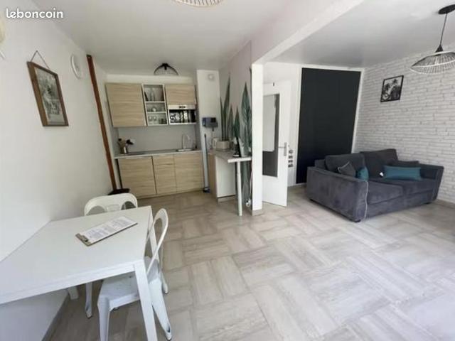 Appartement vente à Arrondissement de Toulon, Hyères