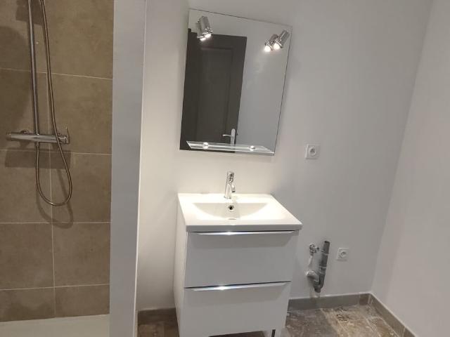 Appartement location à Nîmes, Bagnols-sur-cèze