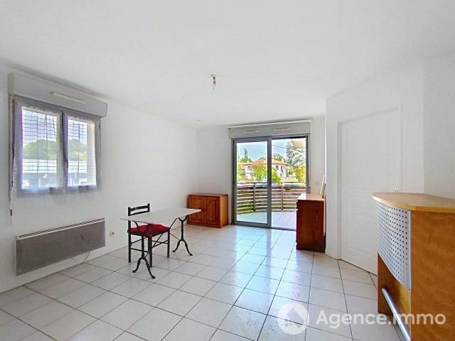 Appartement vente à Oloron-Sainte-Marie, Salies-de-béarn