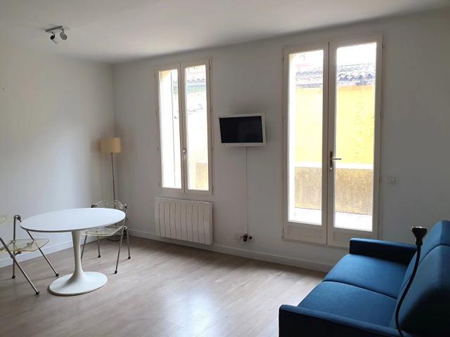 Appartement location à Lotissement La Bottinière, Lambesc
