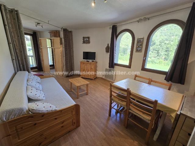 Appartement vente à Jausiers, Alpes-de-Haute-Provence