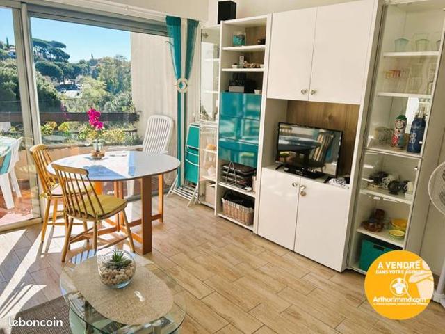 Appartement vente à Arrondissement de Toulon, Le Lavandou