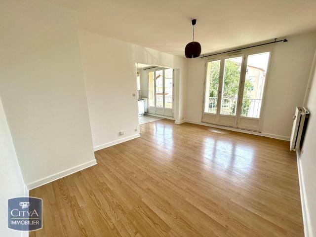 Appartement location à France métropolitaine, Le Coteau