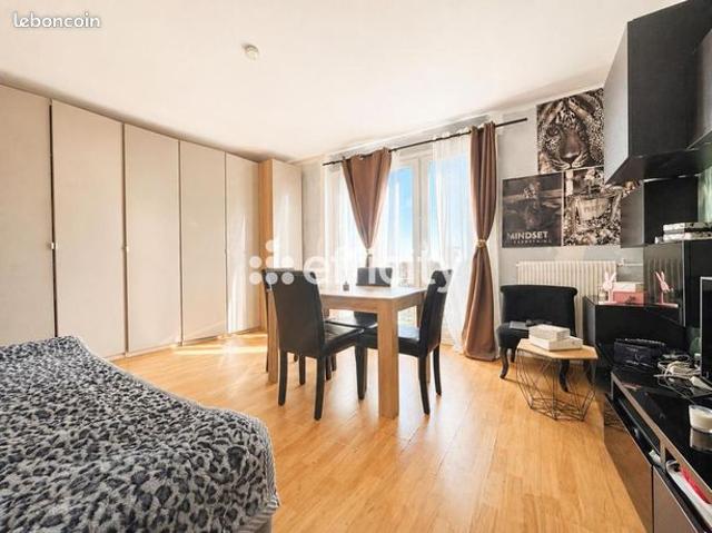 Appartement vente à Créteil