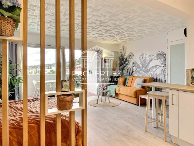 Appartement vente à Arrondissement de Toulon, Le Lavandou