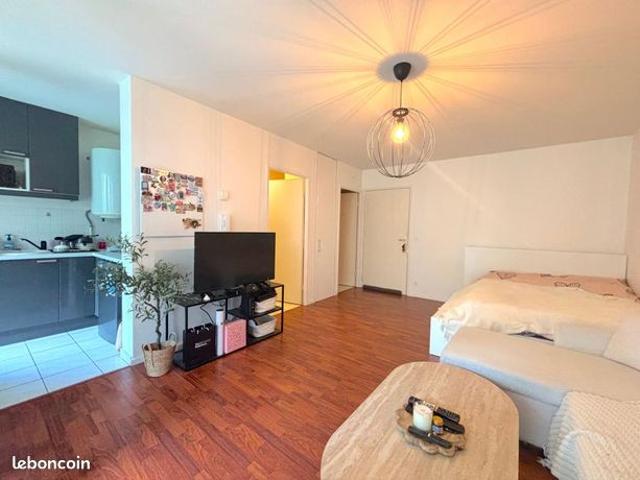 Appartement vente à Corbeil-Essonnes, Essonne
