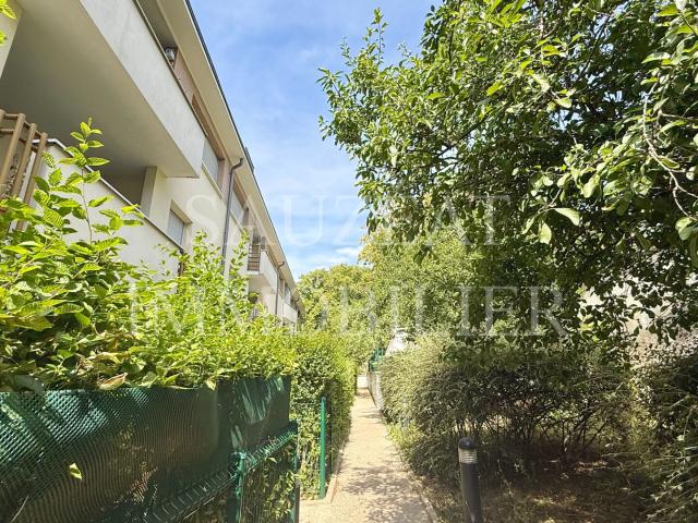 Appartement vente à Porte d'En Bas, Bagneux