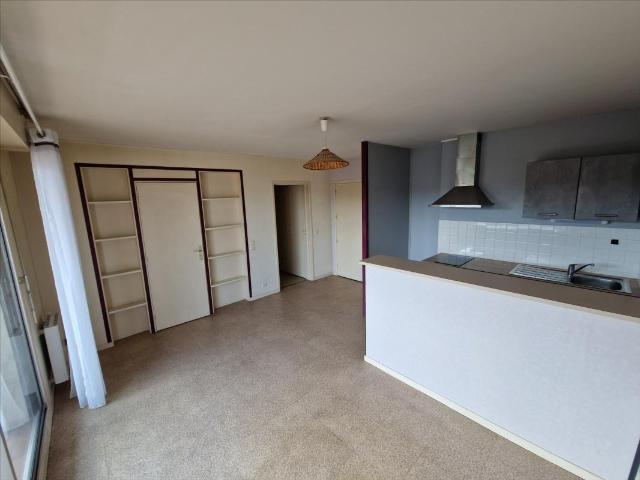 Appartement location à Riom, Pessat-villeneuve