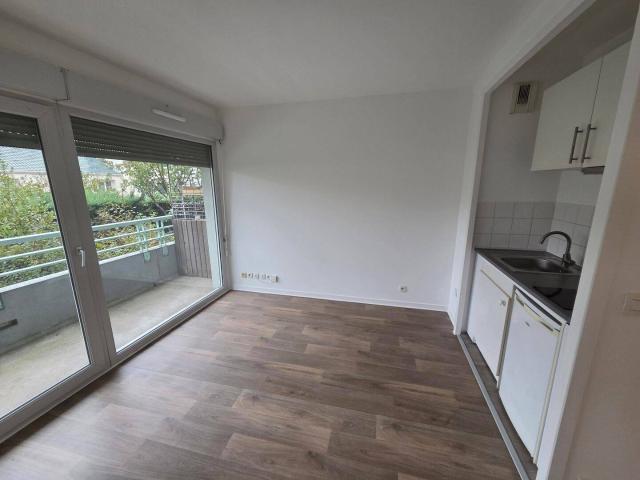 Studio location à Maurepas, Yvelines