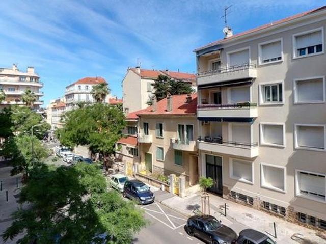 Appartement vente à Arrondissement de Toulon, Hyères