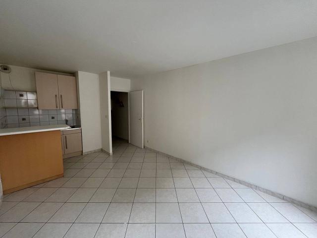 Studio location à Clos-Montceleux, Villepinte