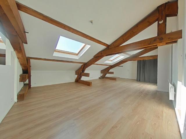 Appartement location à Saint-Étienne, Saint-etienne