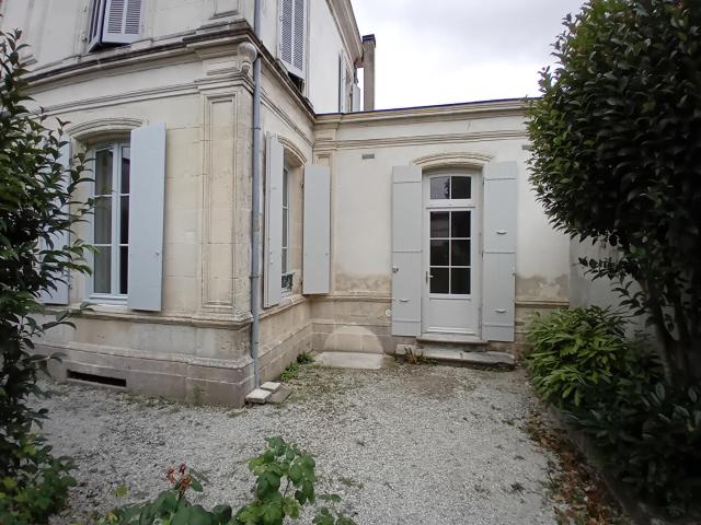 Appartement location à Saint-Jean-d'Angély, Saint-jean-d'angély