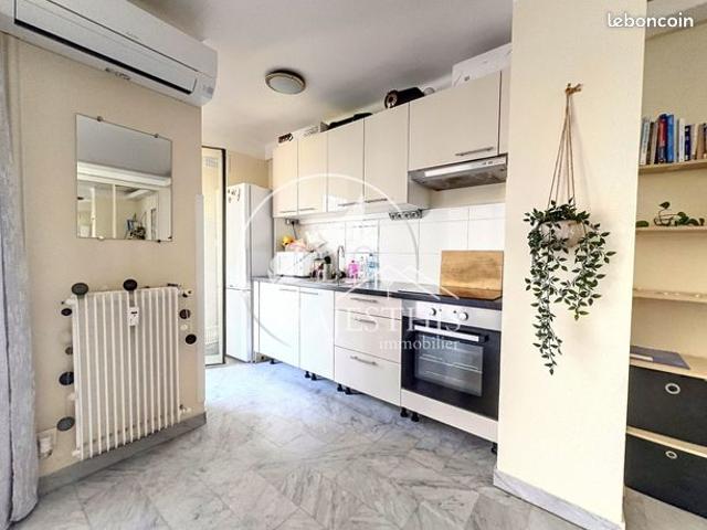 Appartement vente à Hyères, Var