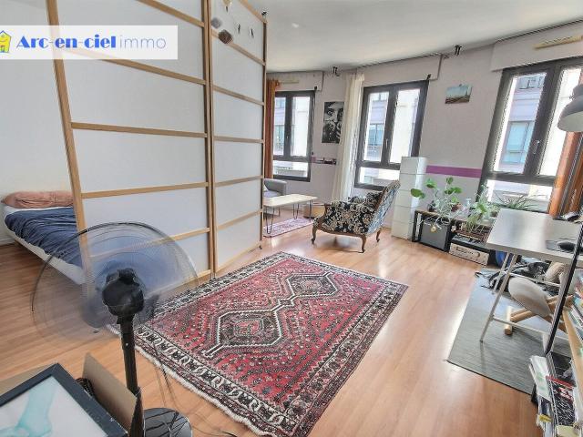 Appartement vente à Paris, Île-de-France