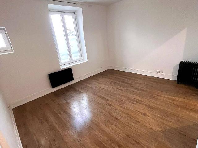 Studio location à Gare, Le Raincy
