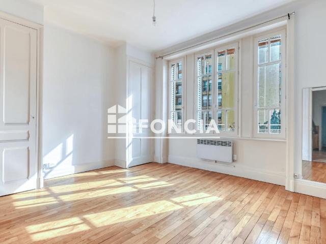 Appartement vente à Croix-Luizet, Villeurbanne