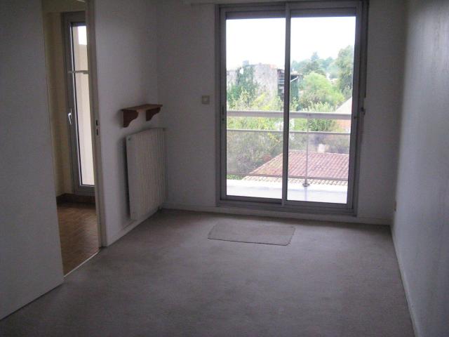 Studio location à Les Pins-Francs, Bordeaux